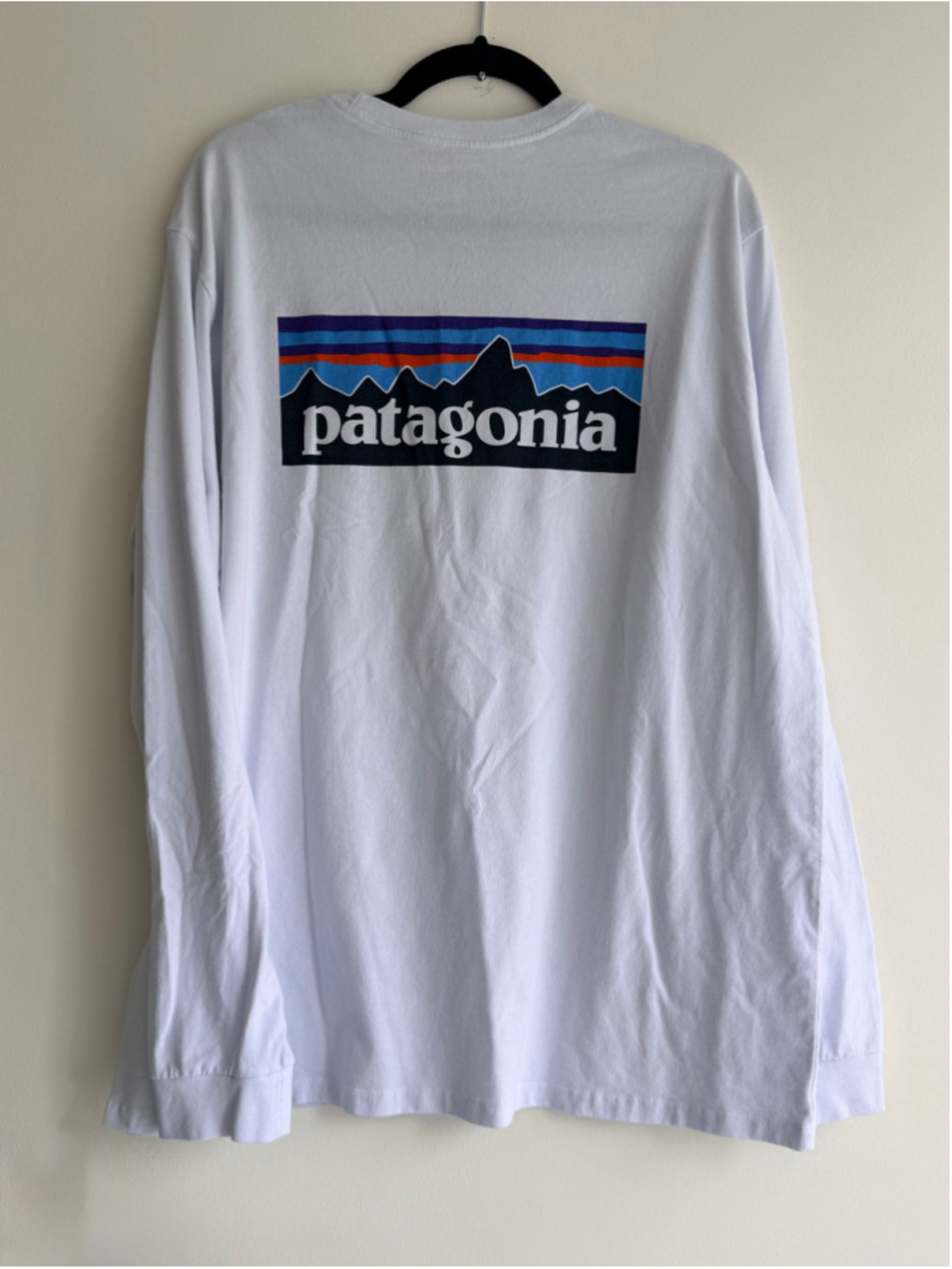 Patagonia P-6 Logo Responsibili-Tee Long Sleeve White Men’s XL